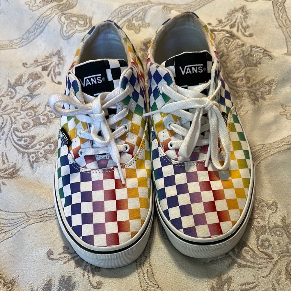 Vans Sneakers Classic Style size 7.5 women’s checkerboard multi colored